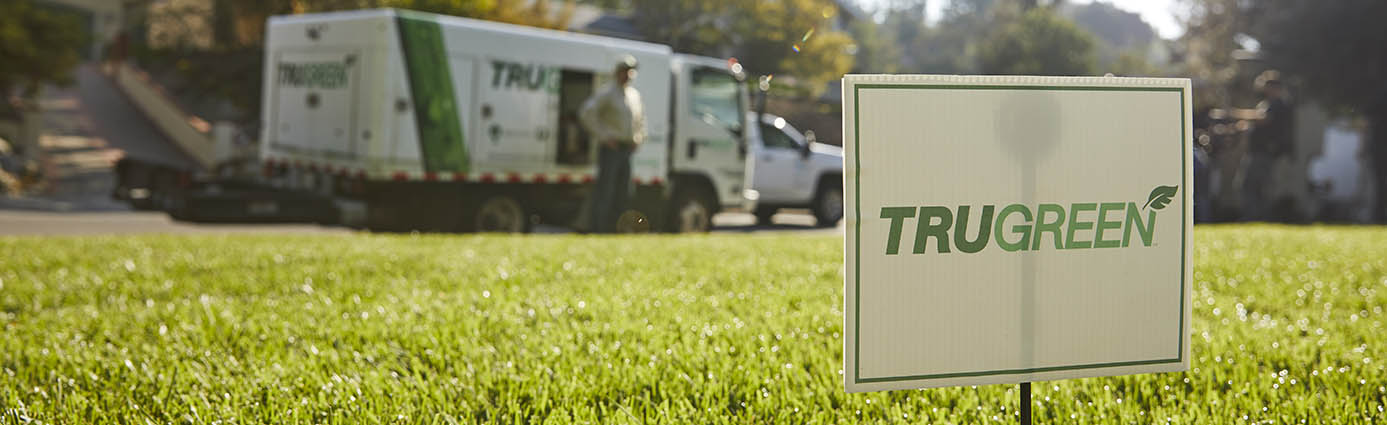 TruGreen lawn sign on nice lawn