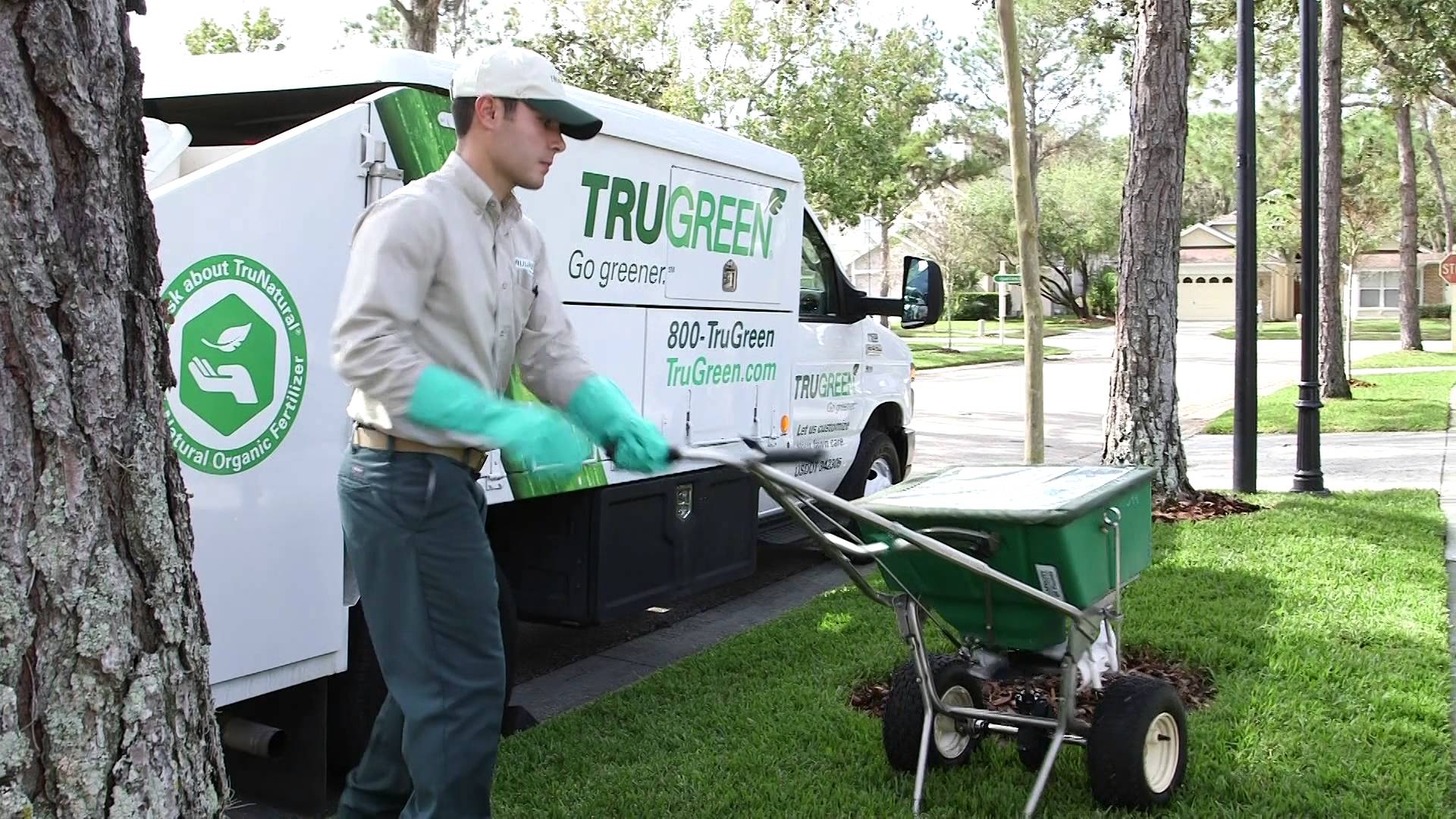 What Chemicals Does Trugreen Use in Lawn Care?
